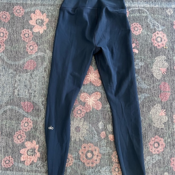 Alo Ripped Warrior Legging - Picture 3 of 3